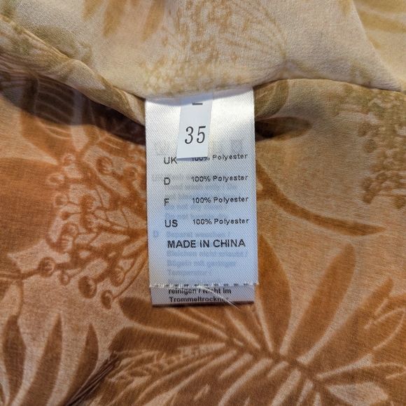 DJT Floral Sheer Poncho Top - Picture 6 of 6